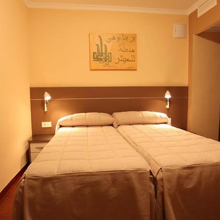 Hostal Zurbaran Llerena Esterno foto
